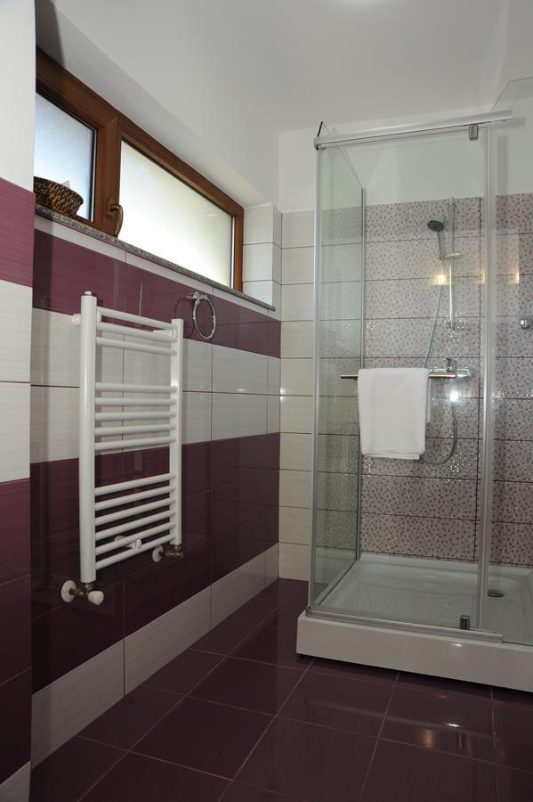 Pangaracior Castelul De Smarald B&B 외부 사진